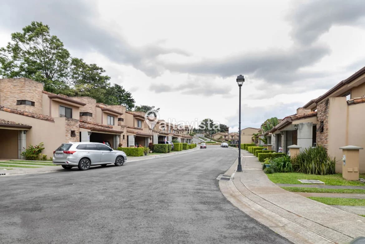 House at Condominio Colonia Del Roble
