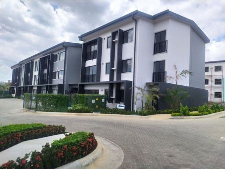 Apartamento en Condominio Novatriana