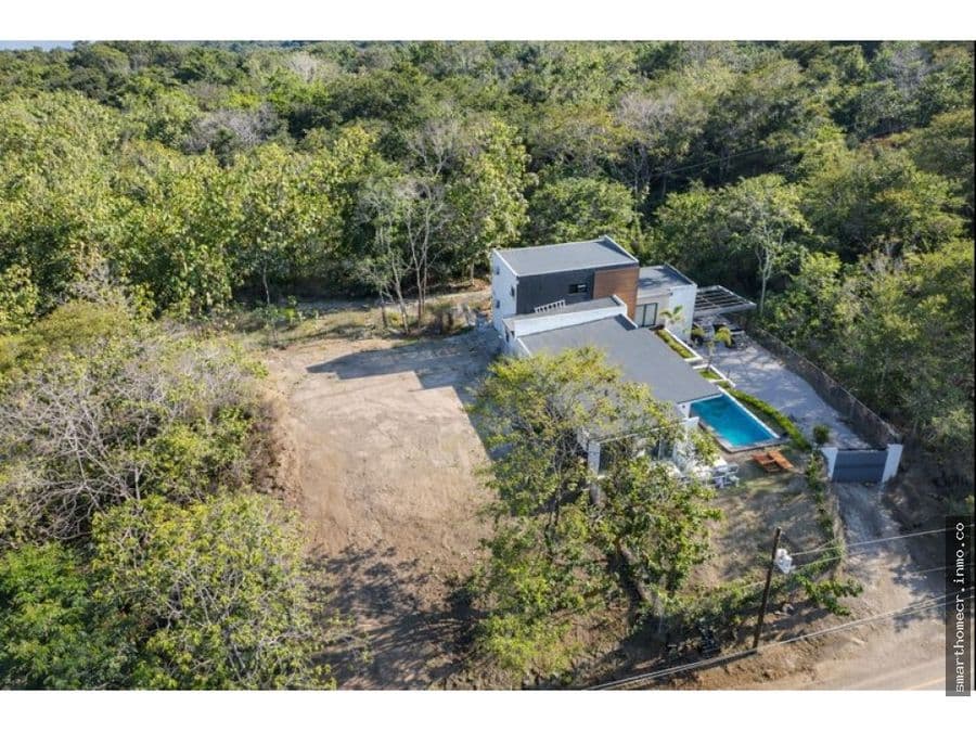 Land at Tamarindo