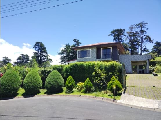 Casa en Condominio El Retiro
