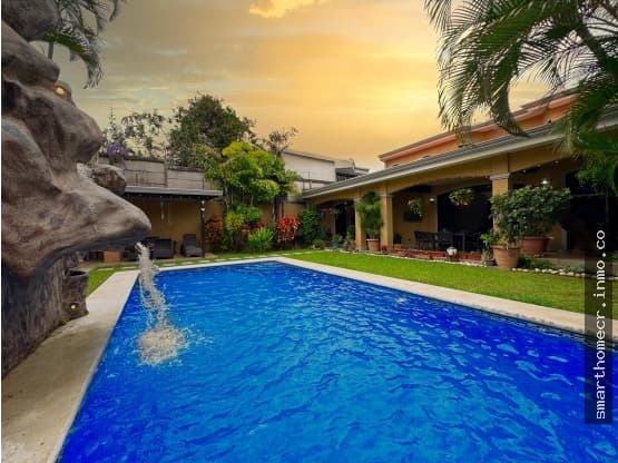 Casa en Escazú