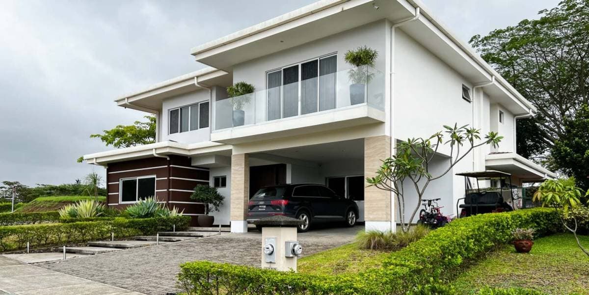 Casa en Hacienda Espinal