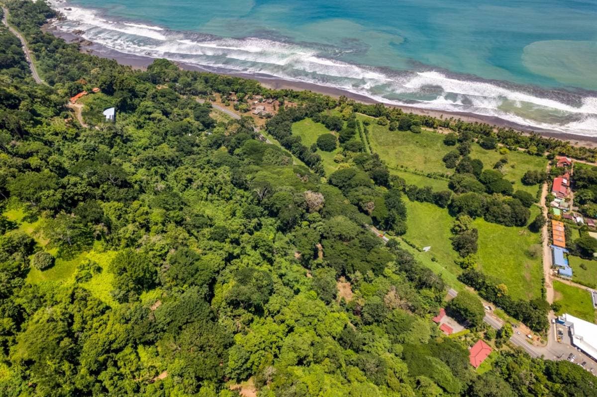 Propiedad en Dominical