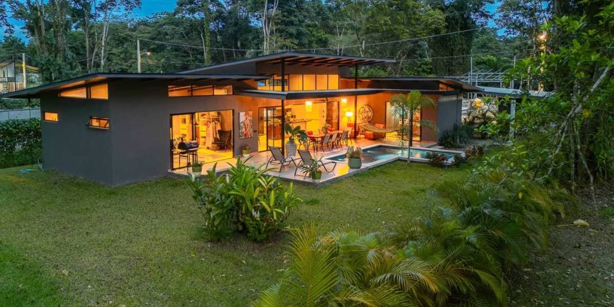 Casa en Puerto Viejo Playa Negra