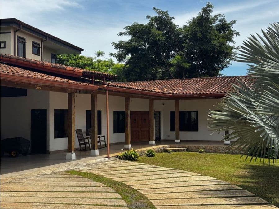 Casa en Guácima