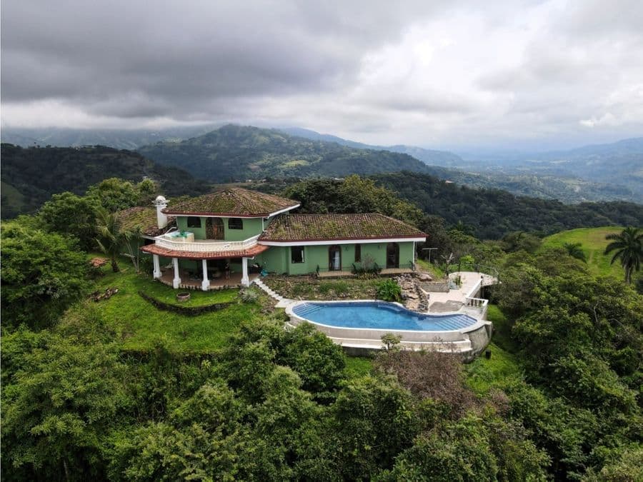 Casa en Orotina