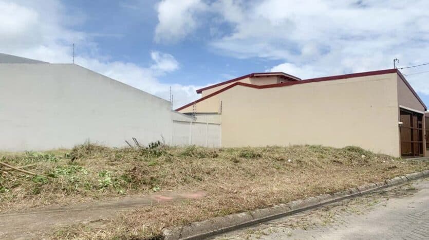 Land at Dulce Nombre