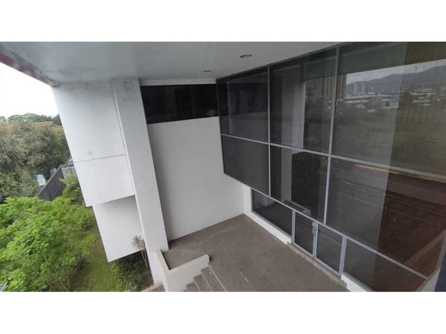 Oficina en Mata de Plátano