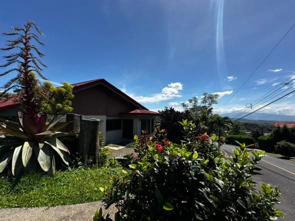 Casa en Condominio El Roble