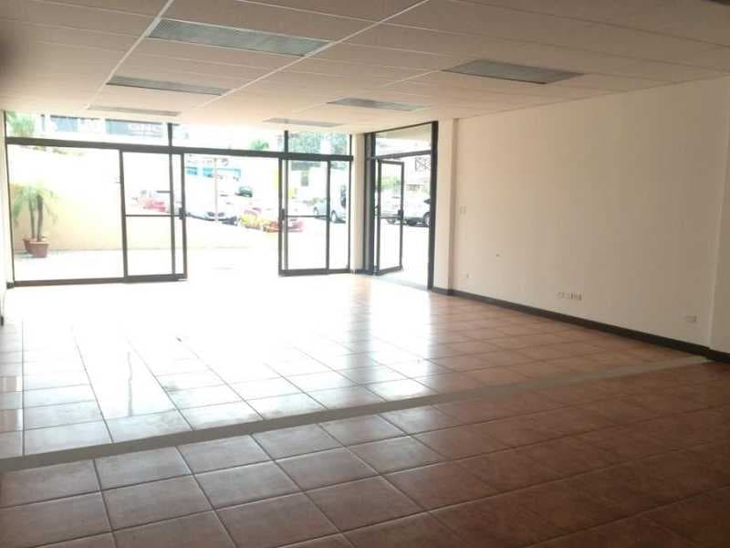 Comercial en Tres Ríos