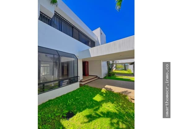 Casa en Mata Redonda