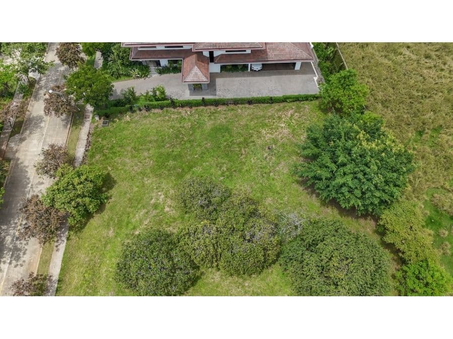 Terreno en Hacienda Espinal