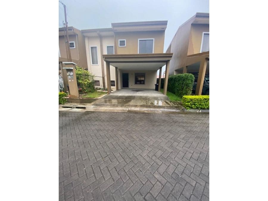 Casa en Vistas de Oreamuno