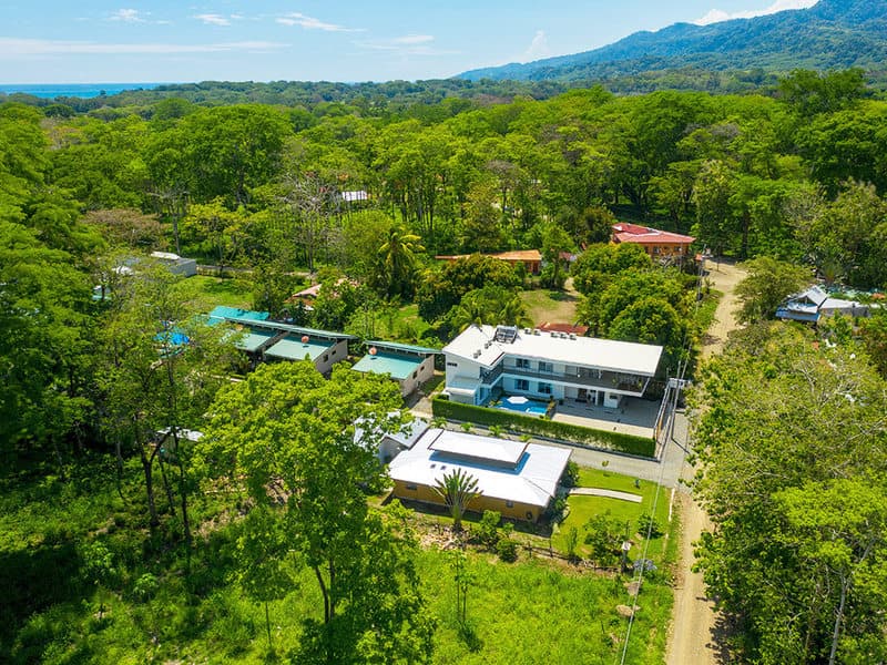 Comercial en Bahía Ballena