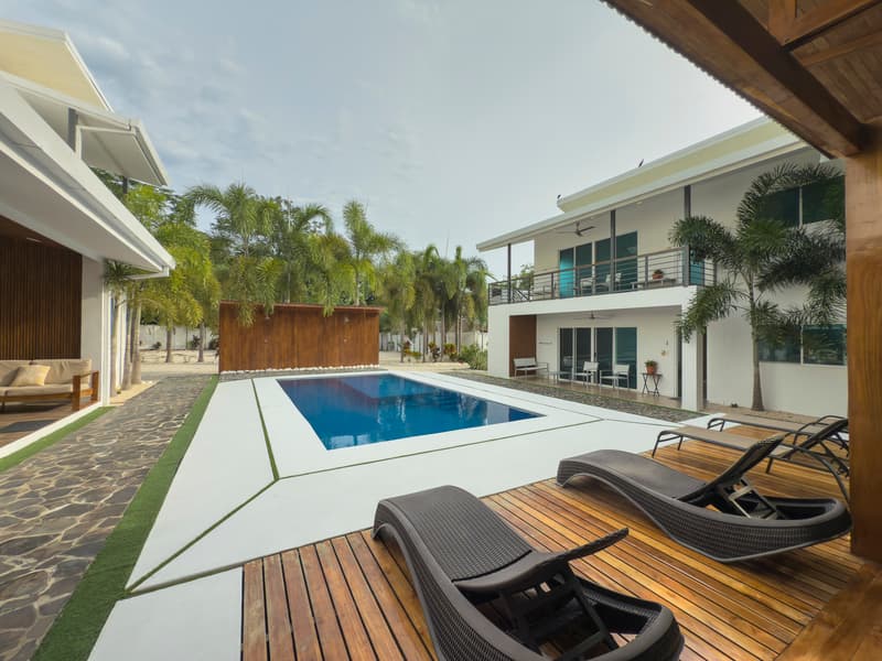 Commercial at Malpais