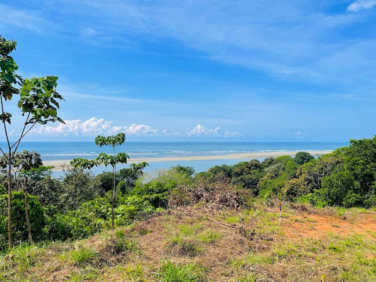 Propiedad en Ojochal