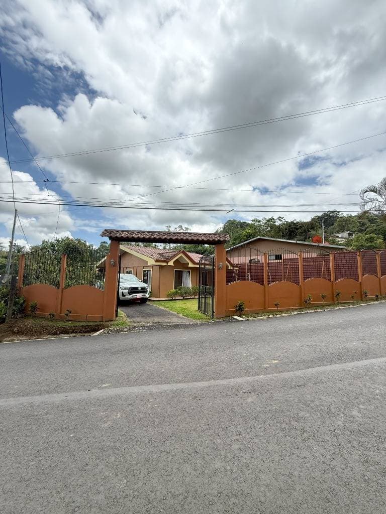 Casa en Turrialba