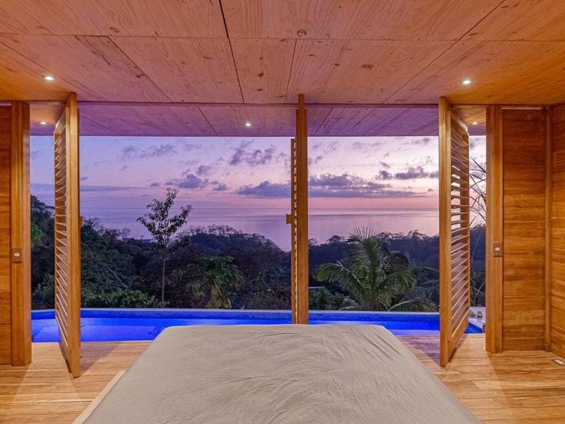 Land at Santa Teresa Beach