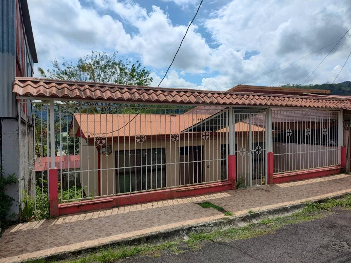 Casa en Turrialba