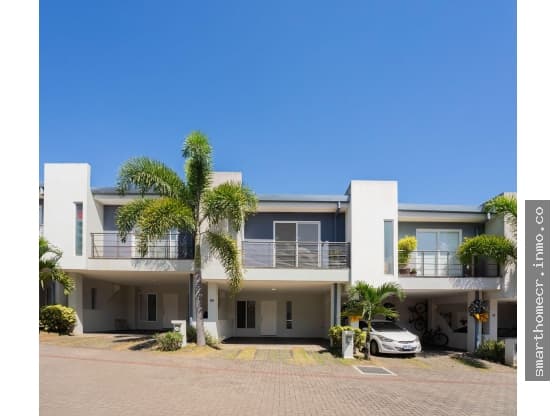 Casa en Condominio Lomas de Santa Ana