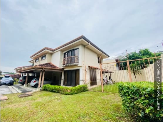 Casa en Urbanizacion Rio Oro