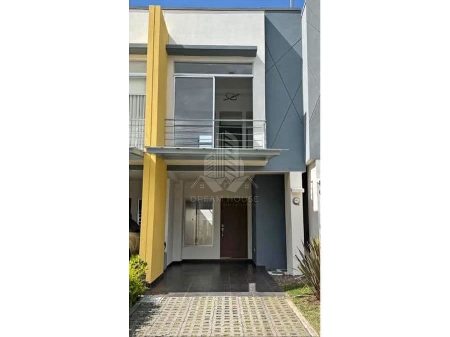 House at Condominio Vía Heredia