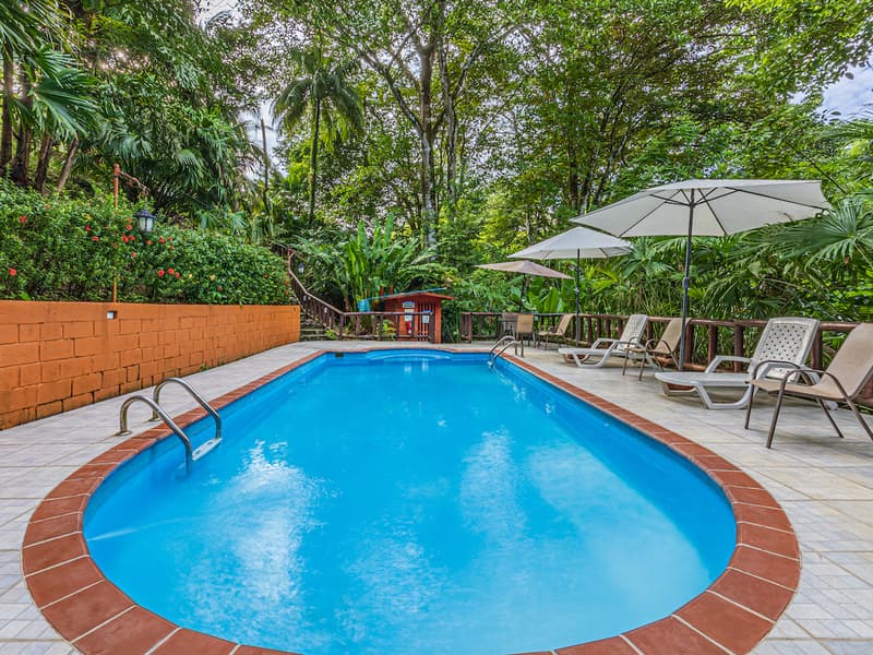 Comercial en Bahía Ballena