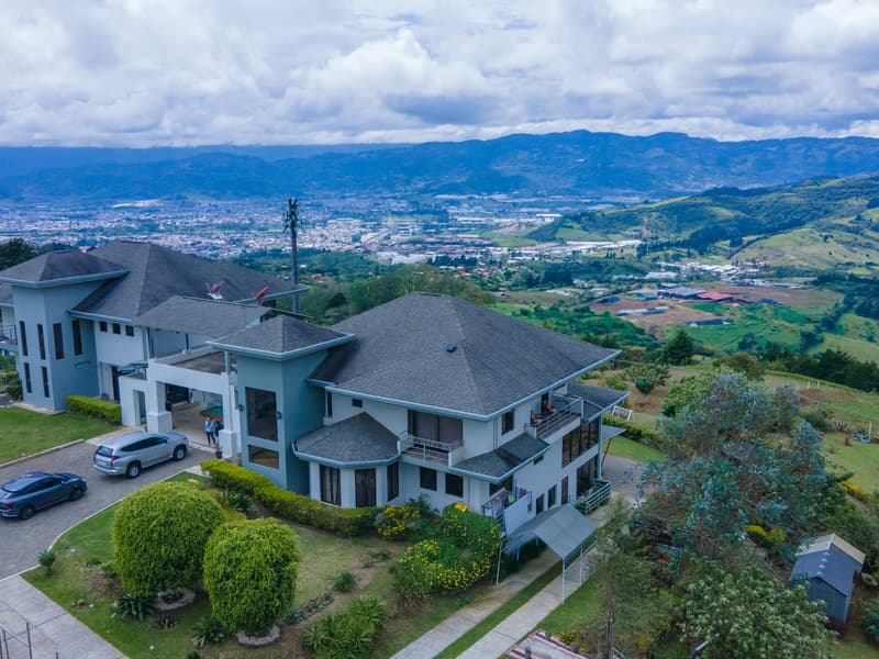 Propiedad en El Tejar