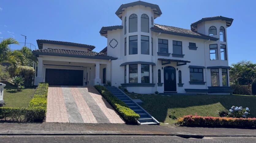 Casa en Condominio Bosques de Altamonte