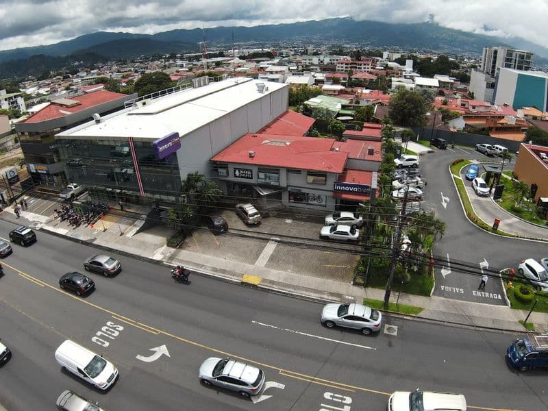 Comercial en Sánchez