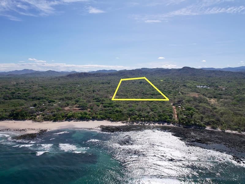 Land at Veintisiete de Abril