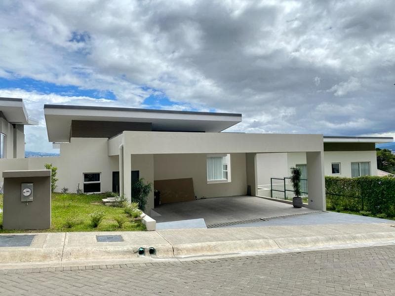 Propiedad en Condominio Lomas 2370