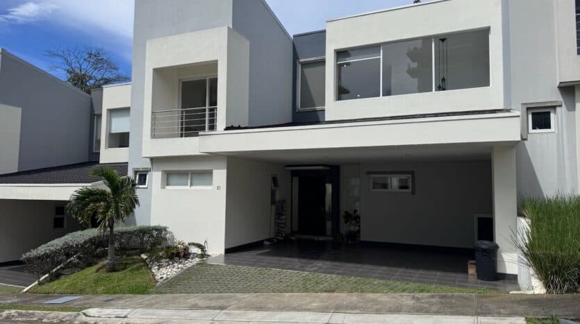 Casa en Condominio Prados del Este