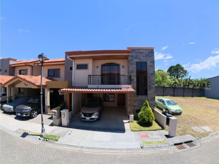 Casa en Santo Tomás