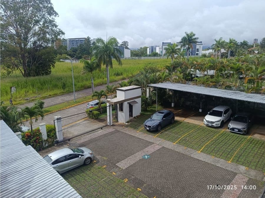 Apartamento en Condominio Vistas de Cariari