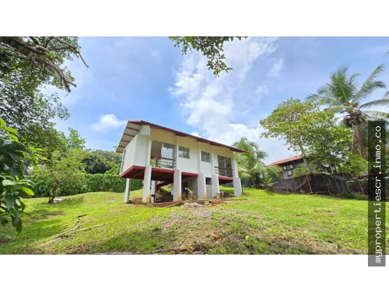 Casa en Parrita