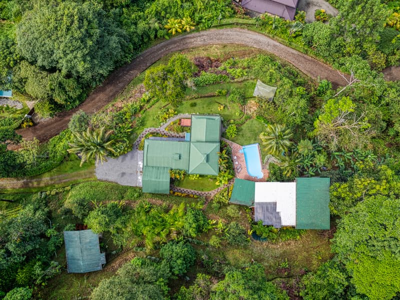 Comercial en Bahía Ballena