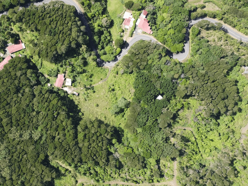 Terreno en Quebradillas