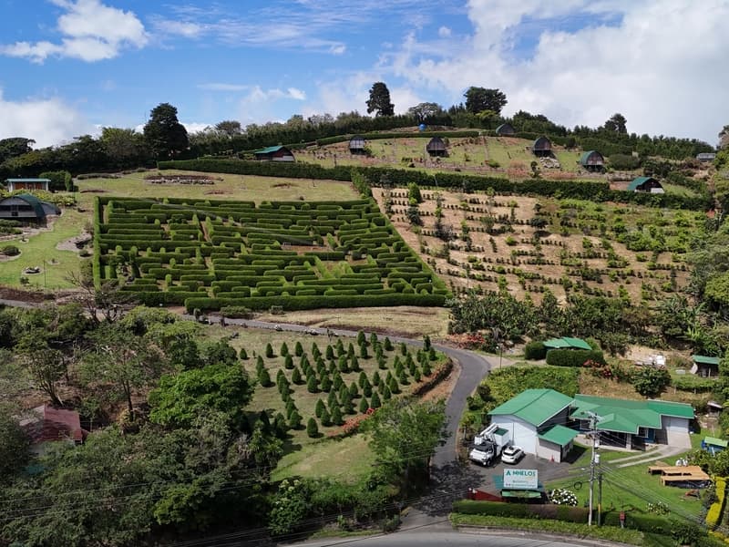 Comercial en Peñas Blancas